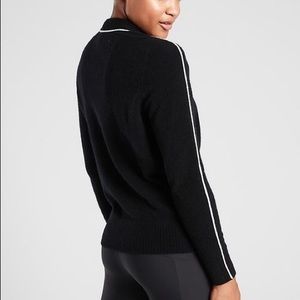 Athleta transit black crew crewneck sweater